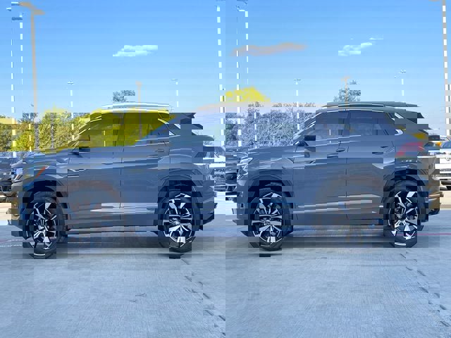 New 2026 Volkswagen Atlas Cross Sport SEL Premium R-Line image 3