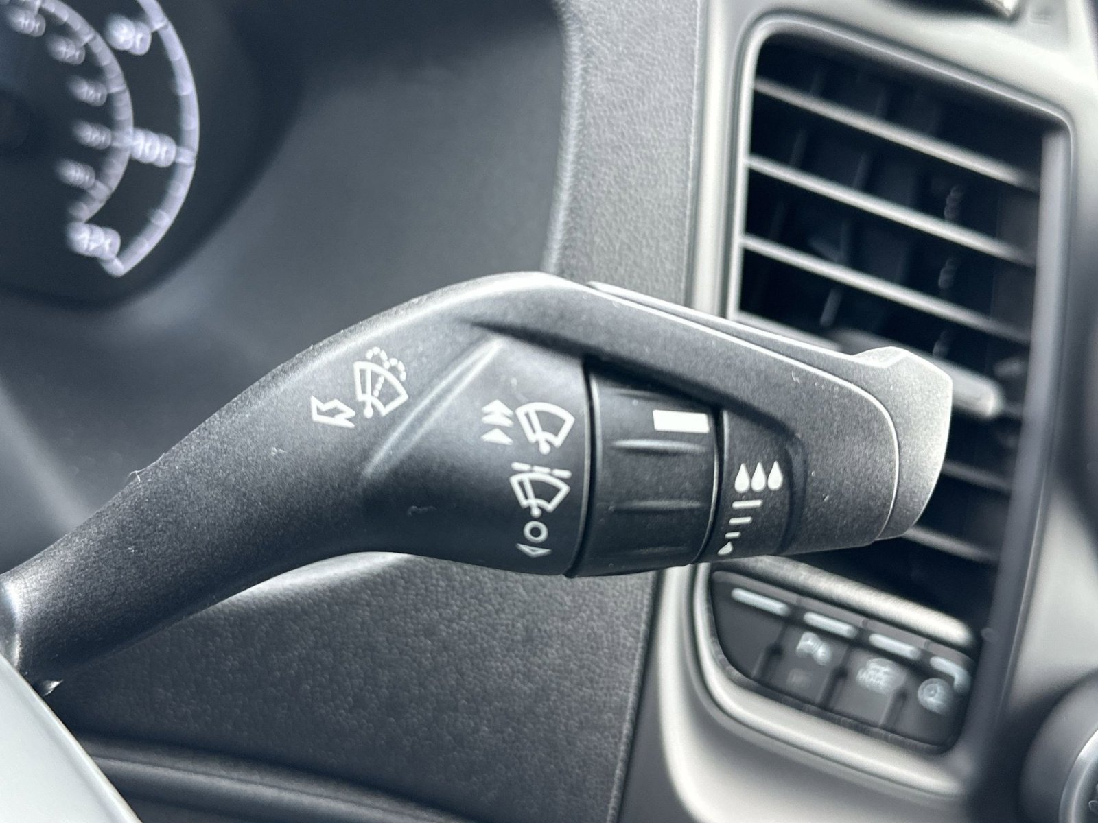 New 2025 Ford Transit 250 148 Medium Roof w/ Exterior Upgrade Package image 27