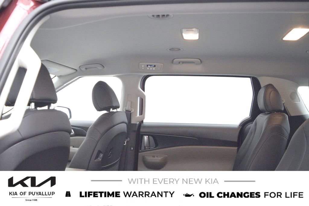 New 2026 Kia Carnival FWD image 12