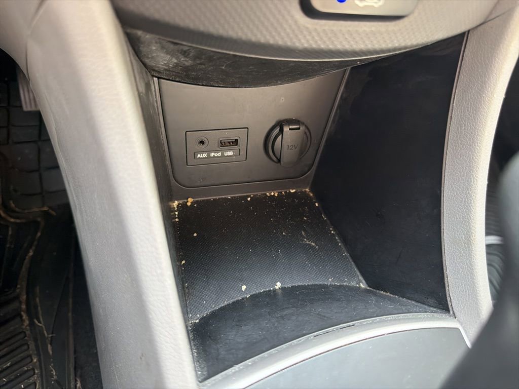 Used 2012 Hyundai Accent GLS FWD image 21