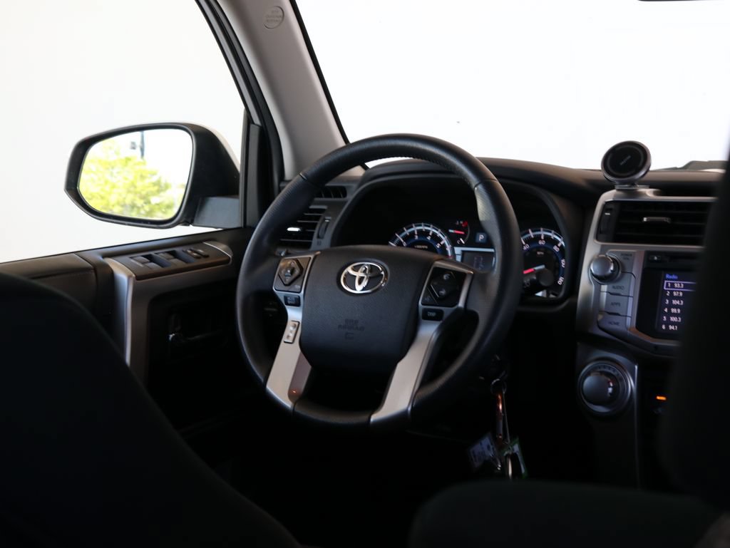 Used 2019 Toyota 4Runner SR5 AWD/4WD image 36