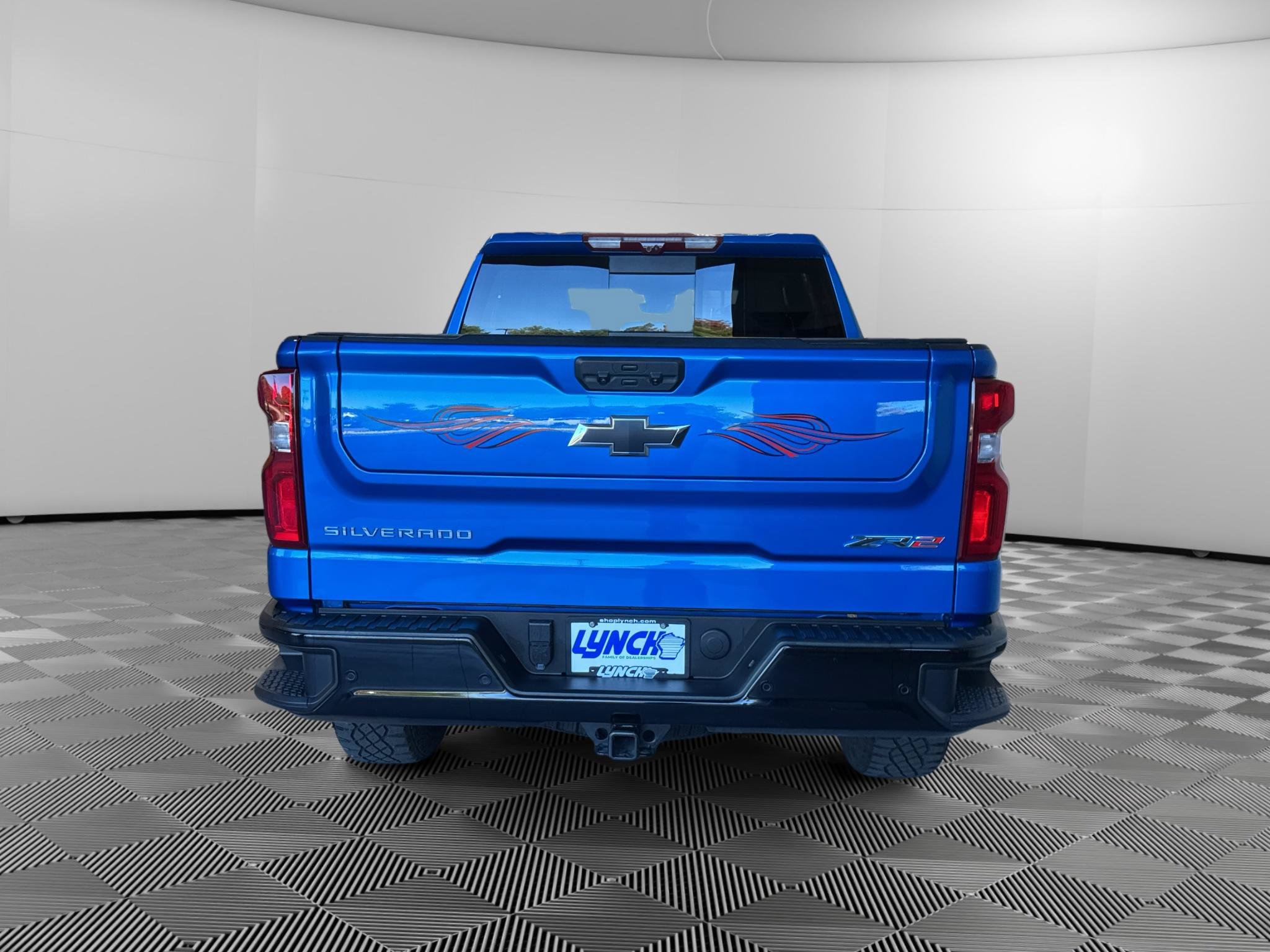 Used 2024 Chevrolet Silverado 1500 ZR2 w/ Technology Package AWD/4WD image 4