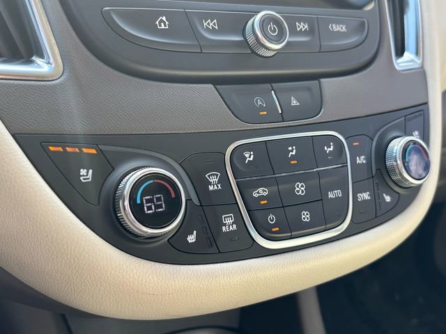 Used 2024 Chevrolet Malibu LT FWD image 32