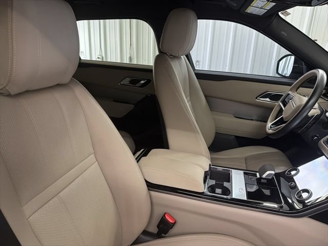 Certified 2022 Land Rover Range Rover Velar R-Dynamic S AWD/4WD image 22