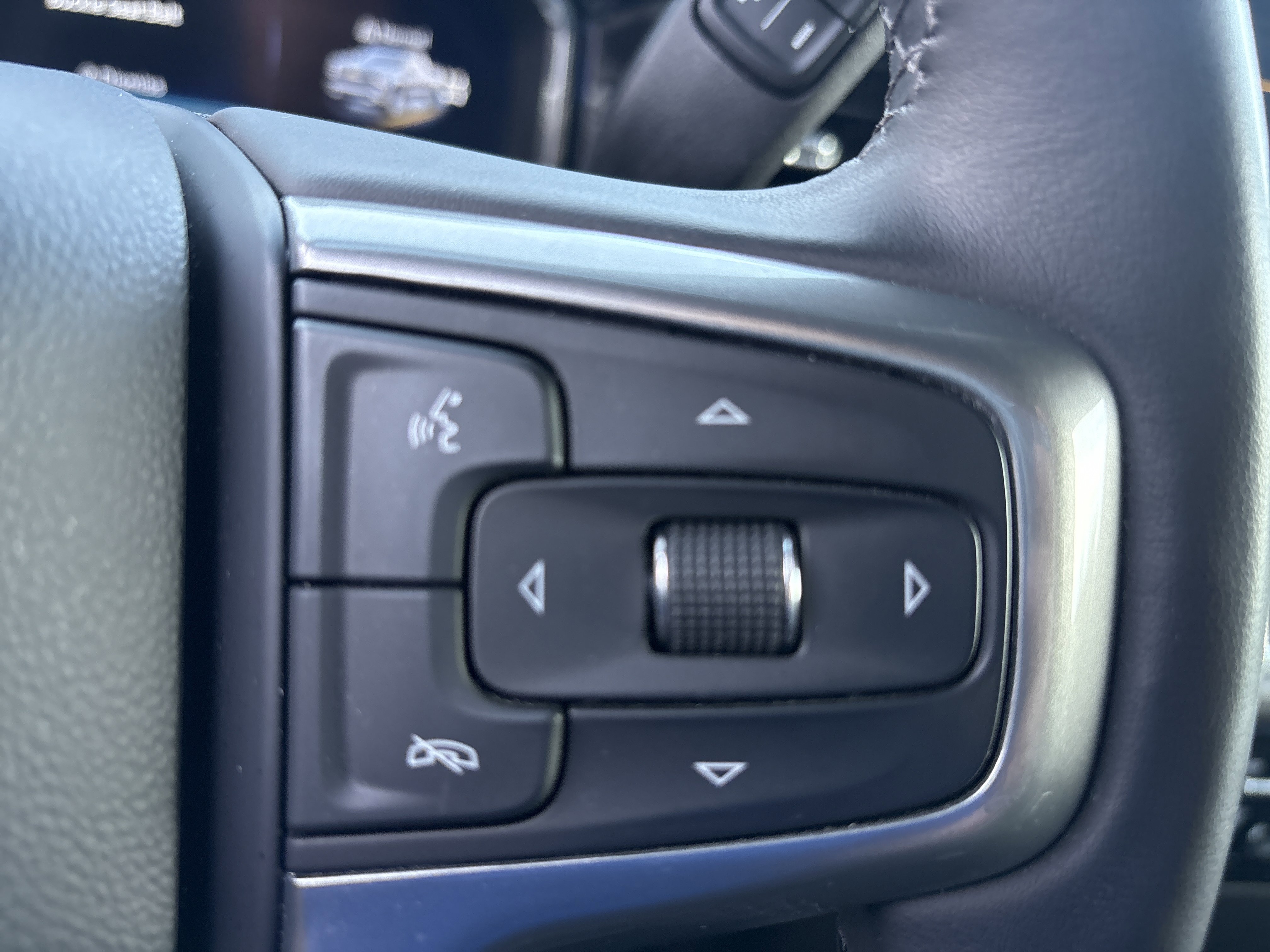 Used 2023 Chevrolet Silverado 1500 RST w/ Z71 Off-Road Package image 19