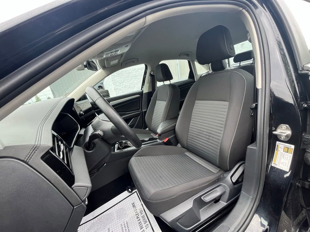 Used 2025 Volkswagen Jetta S FWD image 11