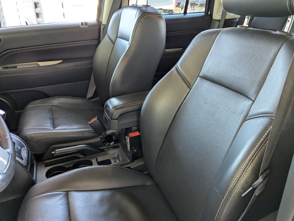 Used 2016 Jeep Compass High Altitude AWD/4WD image 26