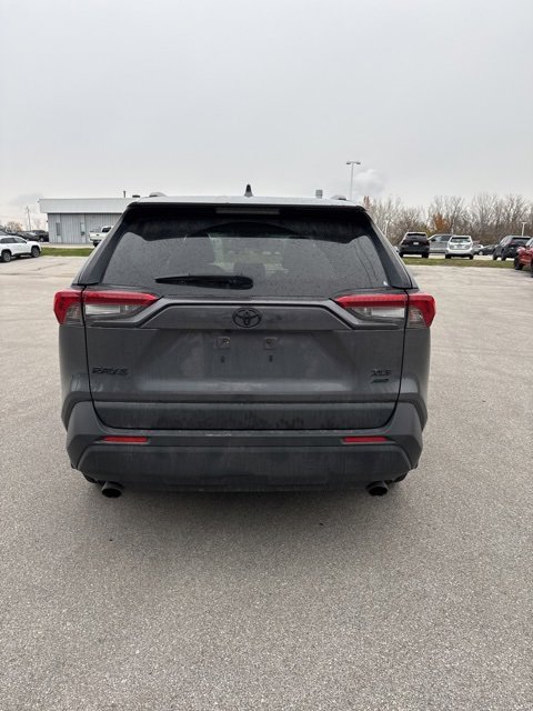 Used 2019 Toyota RAV4 XLE image 4
