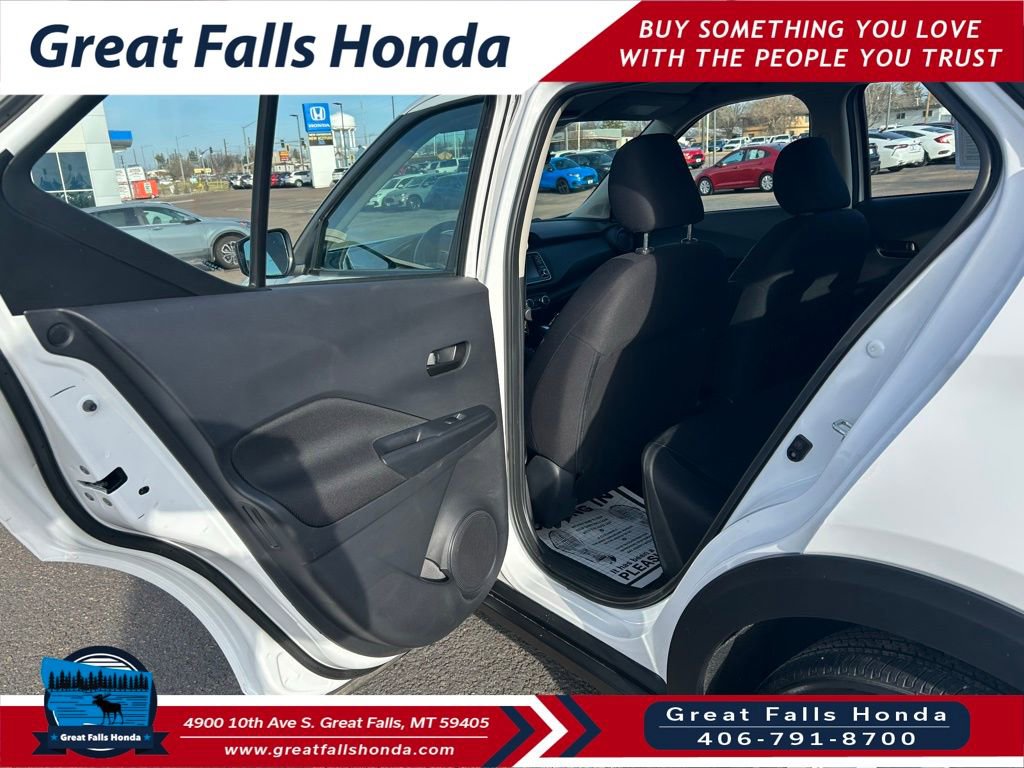 Used 2023 Nissan Kicks S image 21
