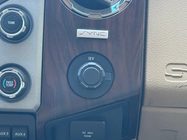 Used 2015 Ford F250 Lariat w/ Lariat Interior Package AWD/4WD image 19