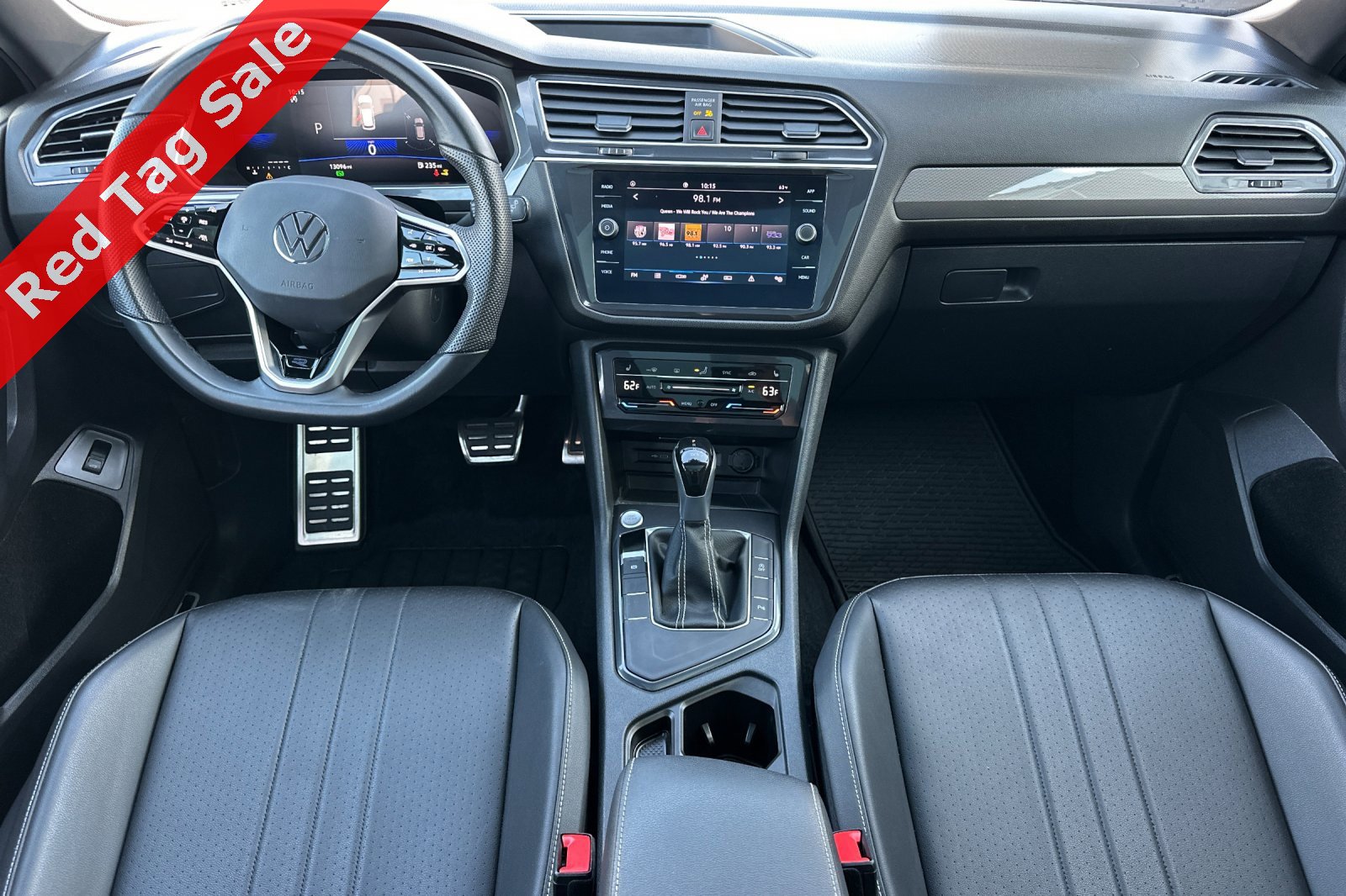 Certified 2024 Volkswagen Tiguan SE R-Line image 13