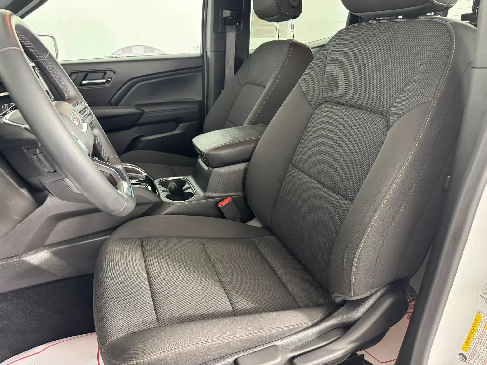 Used 2025 GMC Canyon Elevation AWD/4WD image 31