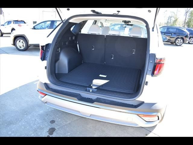 Certified 2025 Hyundai Tucson SE FWD image 17