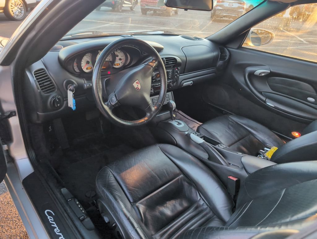 Used 2003 Porsche 911 Carrera 4 image 10