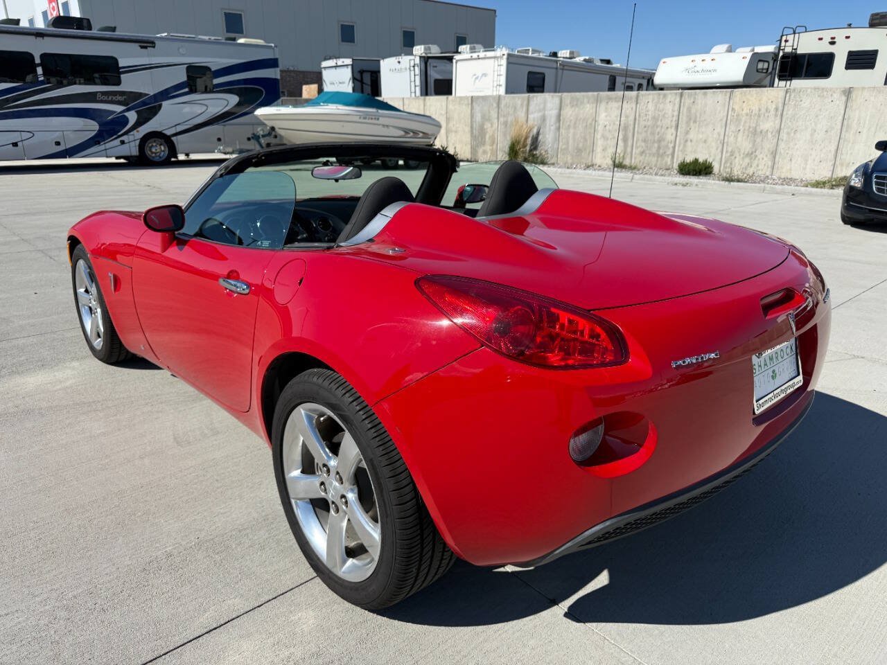 Used 2006 Pontiac Solstice Convertible w/ Power Package RWD image 4
