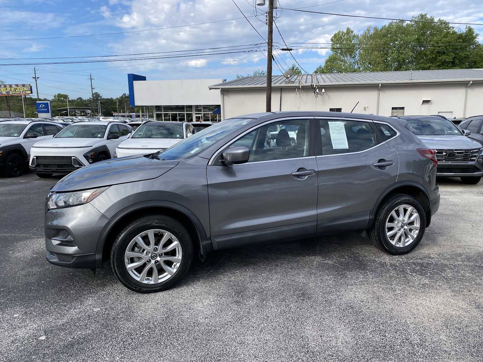 Used 2021 Nissan Rogue Sport S image 9