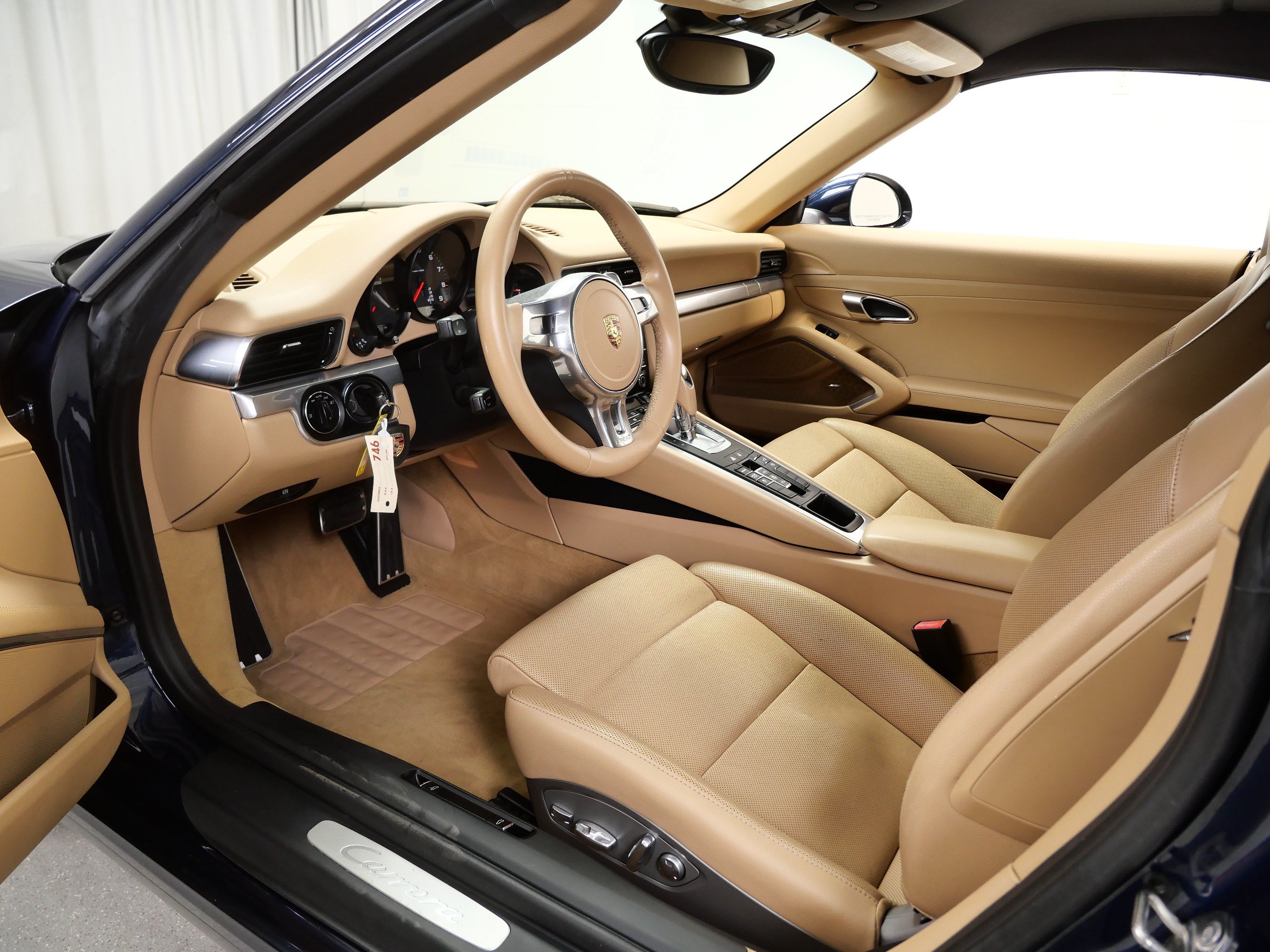 Used 2013 Porsche 911 Carrera RWD image 11