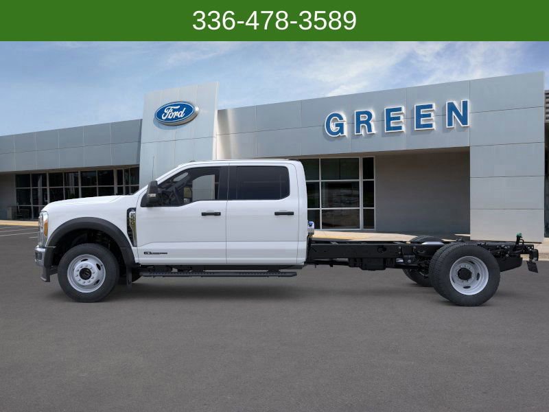 New 2026 Ford F550 4x4 Crew Cab image 4