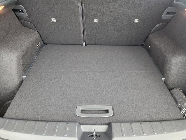 New 2025 Nissan Kicks SR FWD image 23