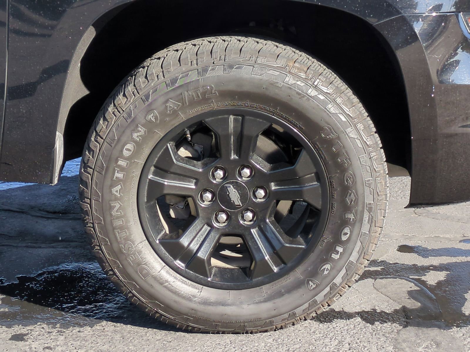 Used 2018 Chevrolet Suburban LT w/ Luxury Package image 30