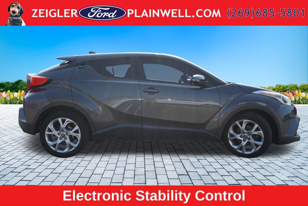 Used 2018 Toyota C-HR XLE FWD image 6