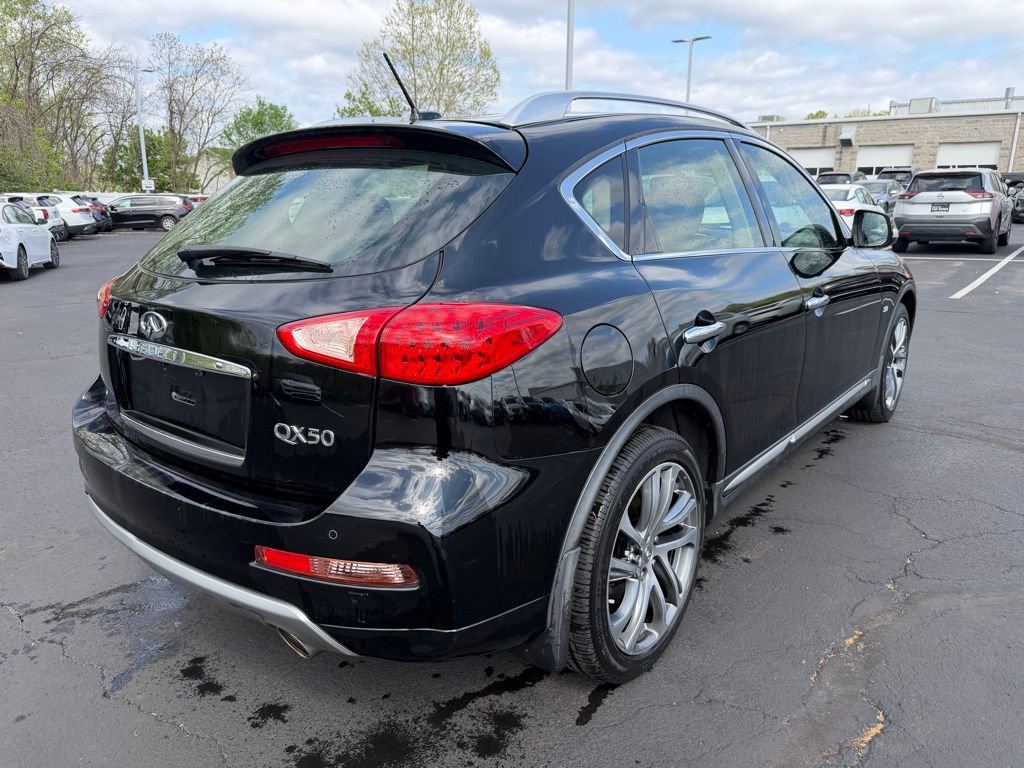 Used 2017 INFINITI QX50 AWD w/ Deluxe Touring Package image 7