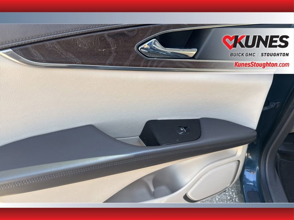 Used 2016 Lincoln MKX Reserve AWD/4WD image 32