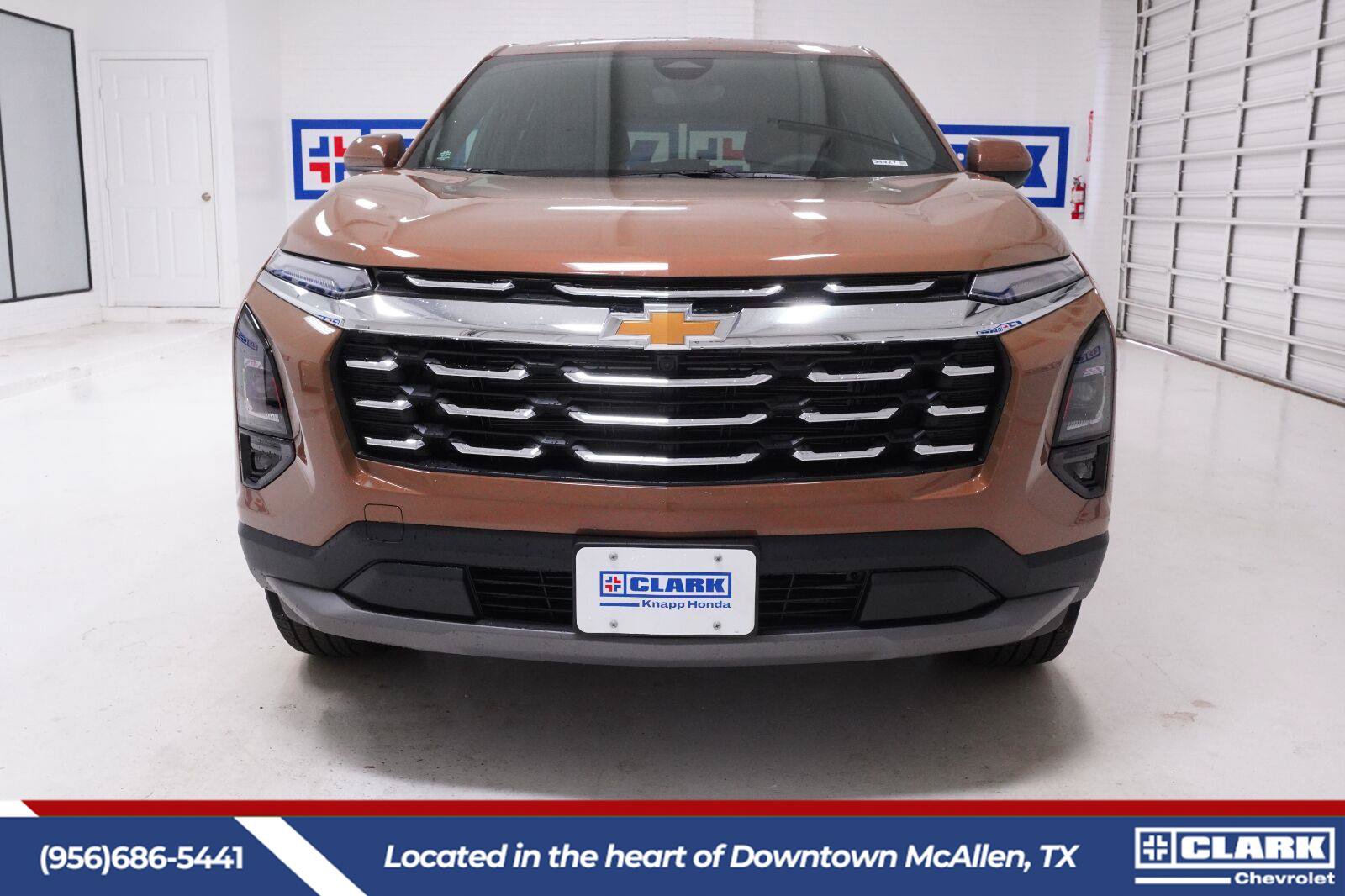 New 2027 Chevrolet Equinox LT w/ Safety and Technology Package FWD image 3