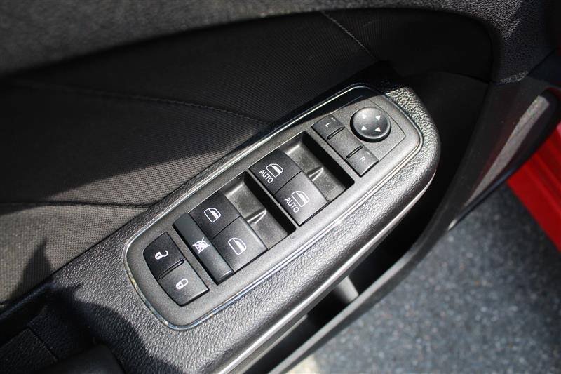 Used 2019 Dodge Charger R/T RWD image 11