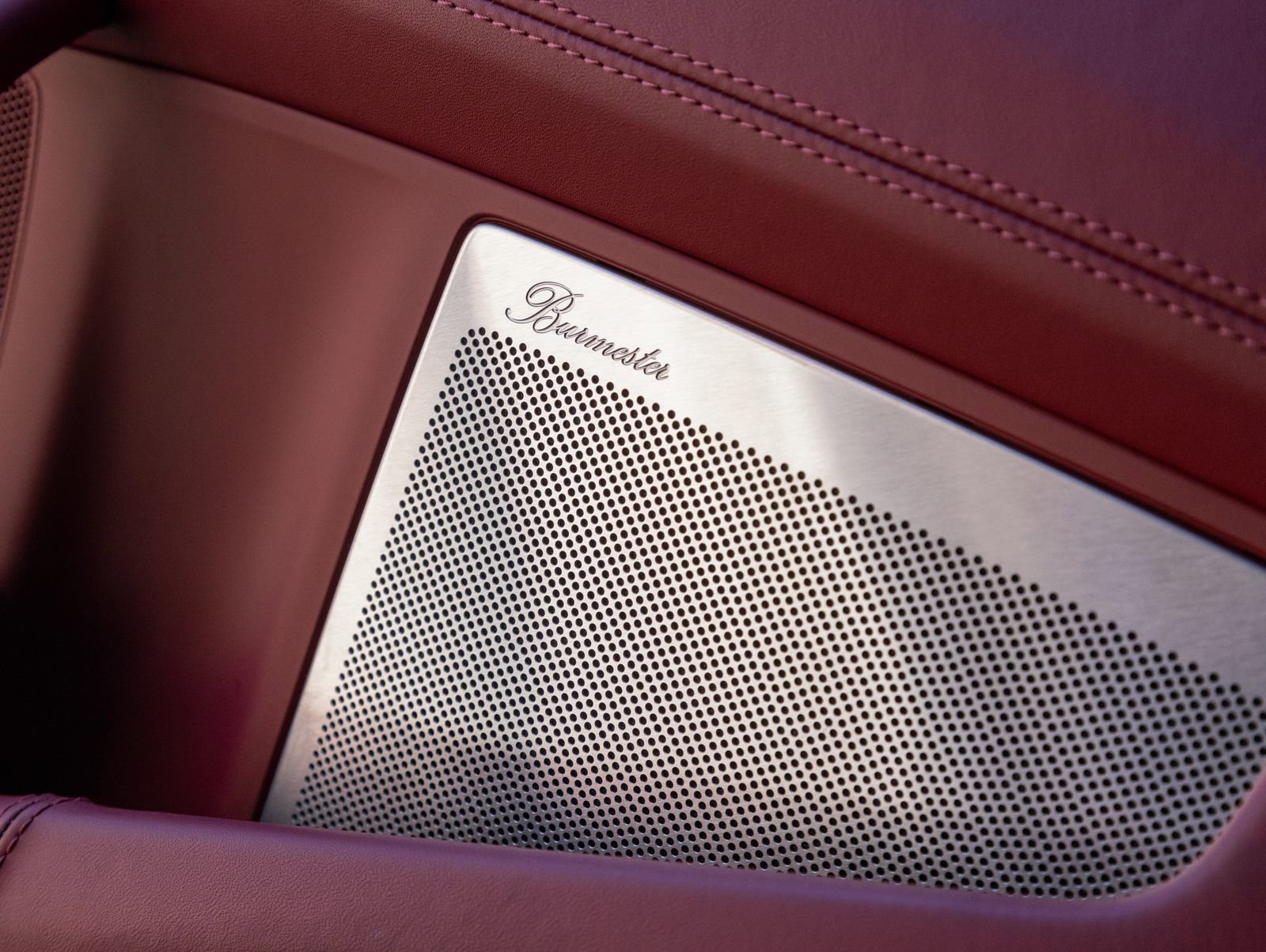 Certified 2025 Porsche 911 Turbo S image 22