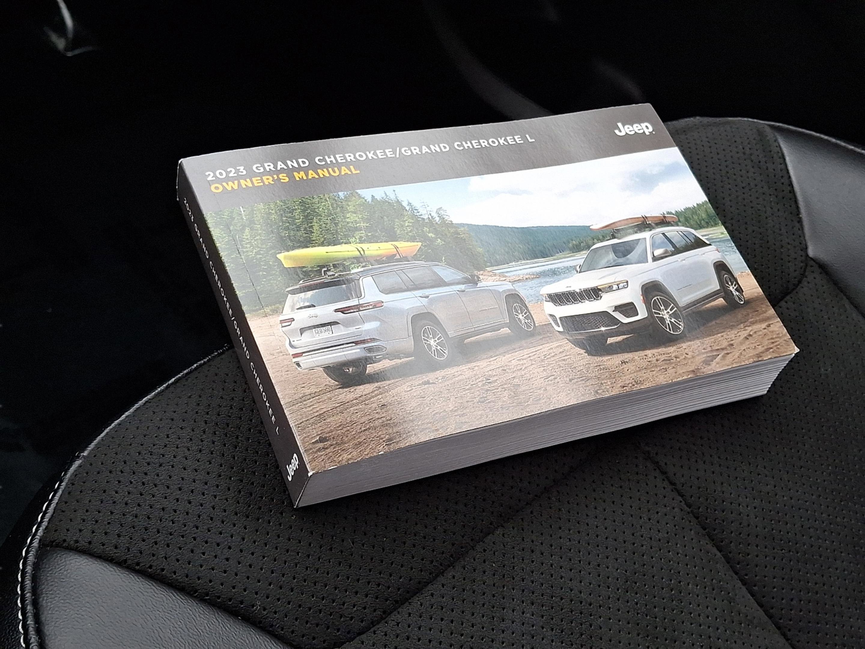 Certified 2023 Jeep Grand Cherokee Altitude image 24