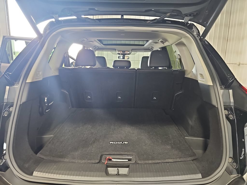 Certified 2023 Nissan Rogue SV w/ SV Premium B Package AWD/4WD image 13