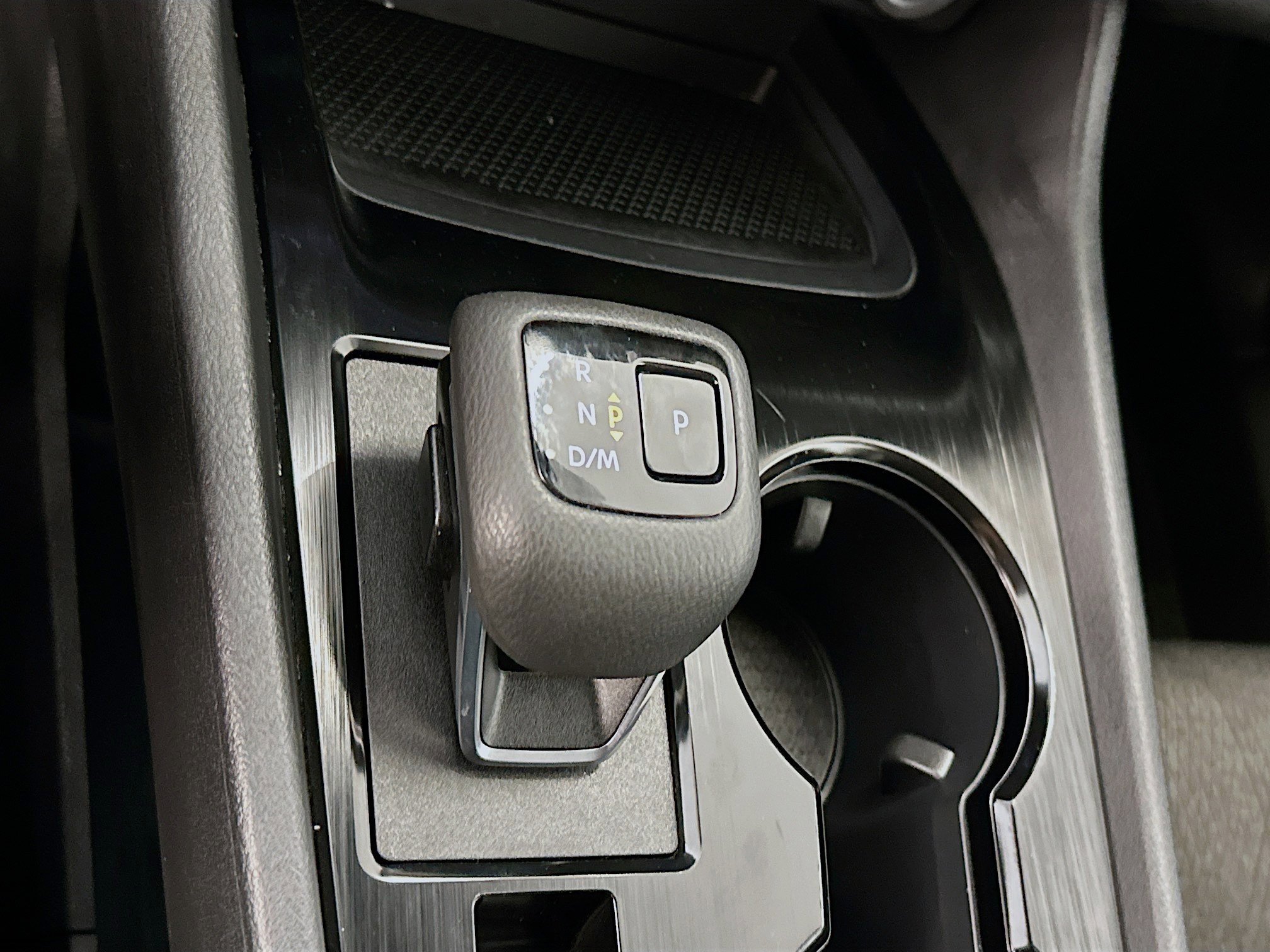 Used 2025 Nissan Rogue SV image 24