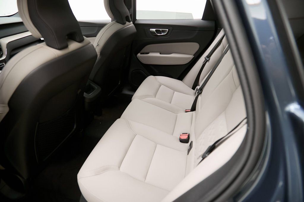 New 2026 Volvo XC60 B5 Plus w/ Protection Package Premier image 22