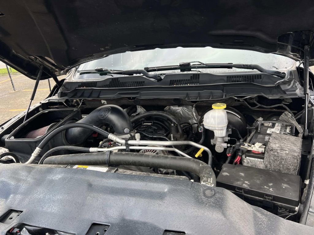 Used 2018 RAM 1500 SLT AWD/4WD image 8