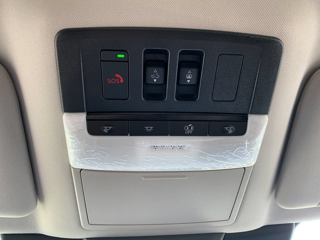New 2026 Nissan Pathfinder SL w/ SL Premium Package FWD image 18
