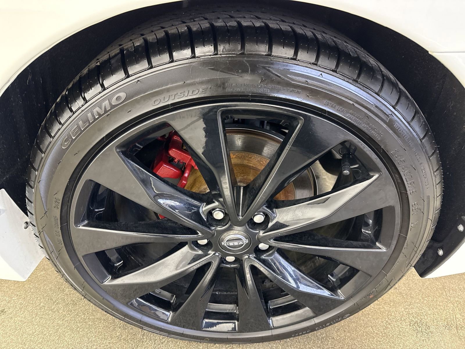 Certified 2023 Nissan Maxima SR w/ Sport Mat Group image 6