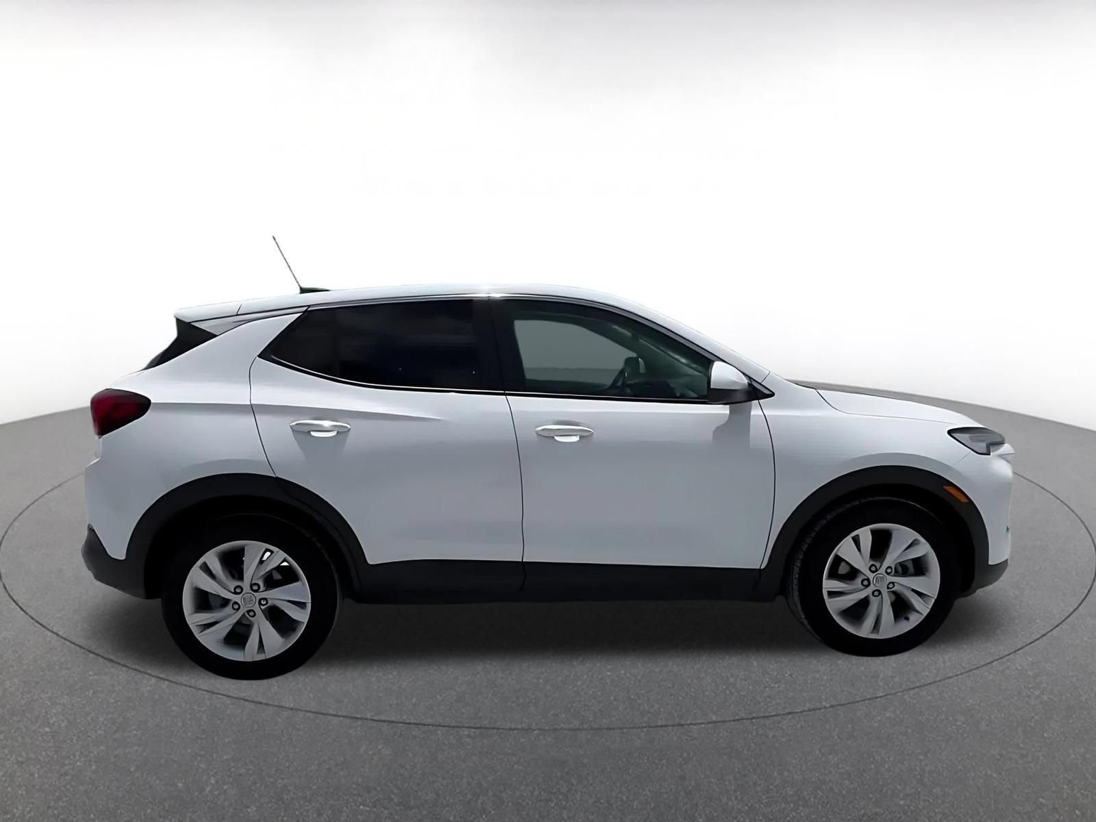Used 2025 Buick Encore GX Preferred FWD image 17