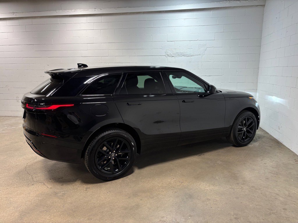 New 2026 Land Rover Range Rover Velar Dynamic SE image 6