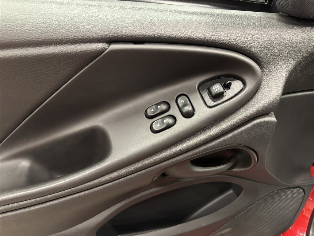 Used 2003 Ford Mustang Mach 1 RWD image 24