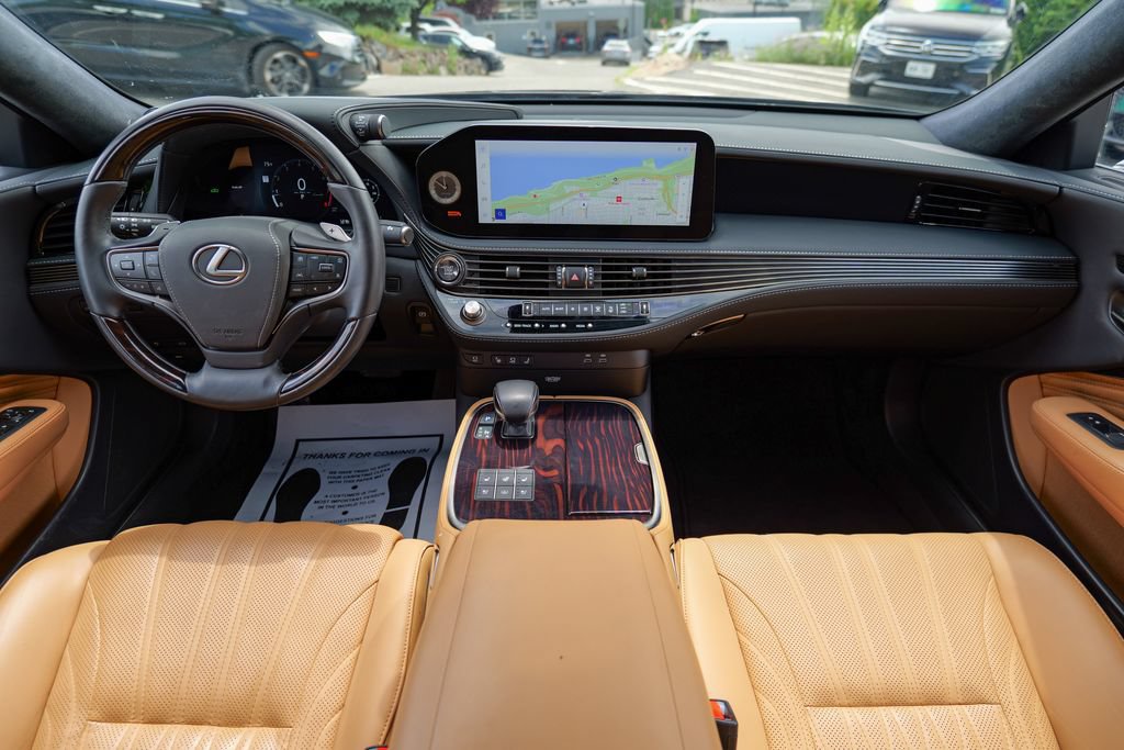 Used 2024 Lexus LS 500 AWD w/ Interior Upgrade Package image 41