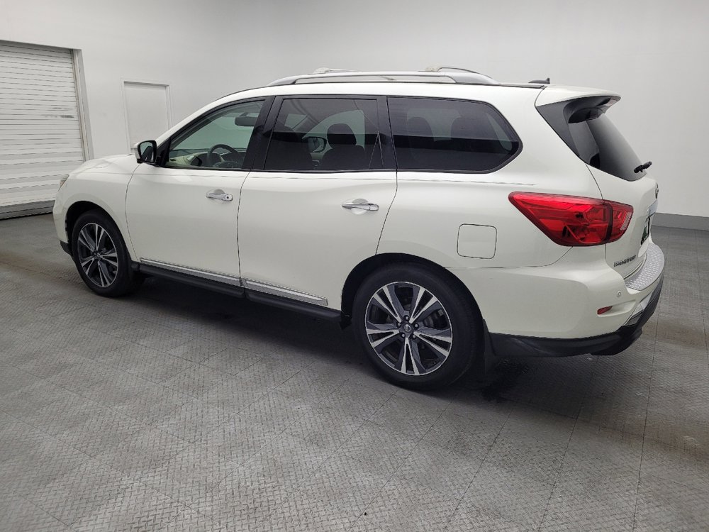 Used 2018 Nissan Pathfinder Platinum w/ Cargo Package image 3