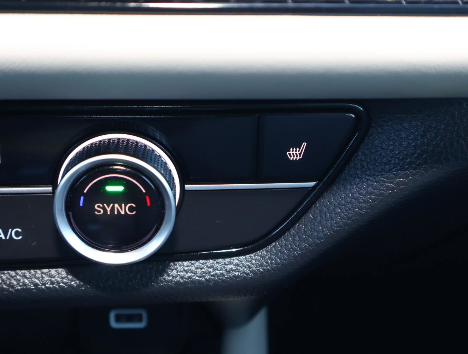 Used 2023 Honda HR-V EX-L image 29