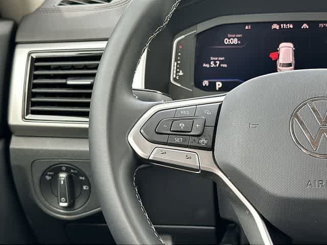 Used 2023 Volkswagen Atlas SE w/ Black Wheel Package AWD/4WD image 8