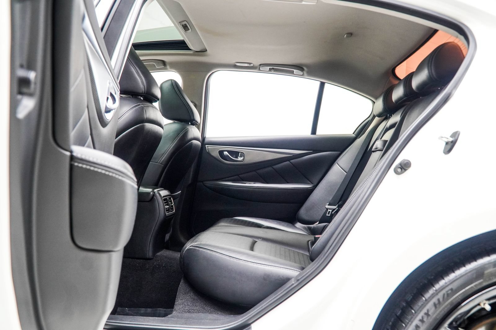 Used 2019 INFINITI Q50 Signature Edition AWD/4WD image 38