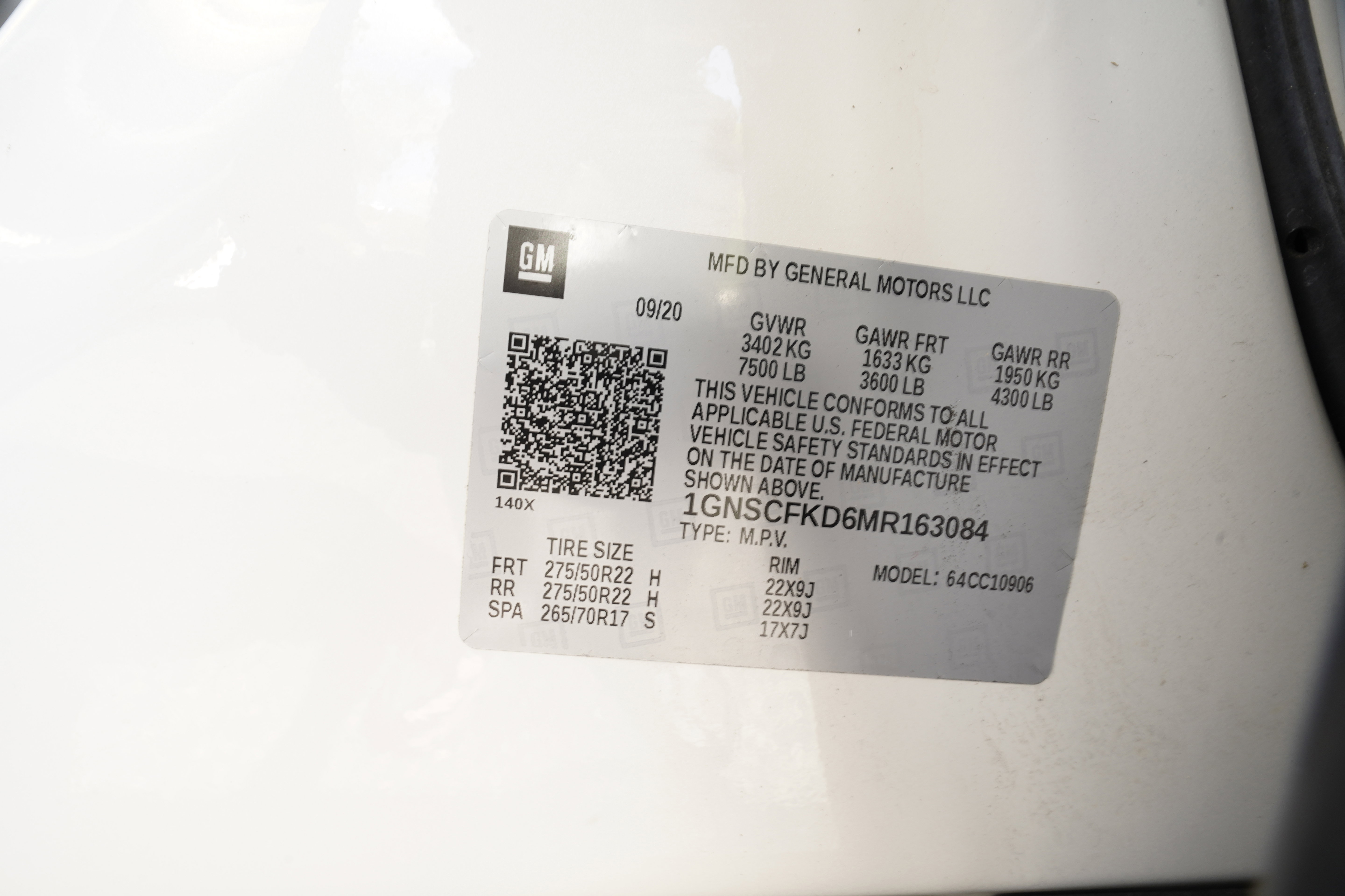 Used 2021 Chevrolet Suburban Premier w/ Premium Package RWD image 49