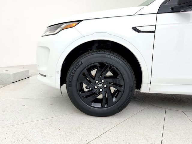 Certified 2025 Land Rover Discovery Sport S image 17