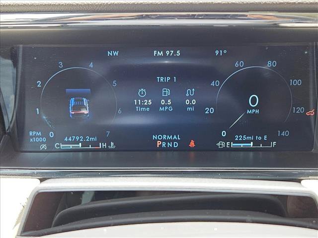Used 2023 Lincoln Navigator Reserve AWD/4WD image 10