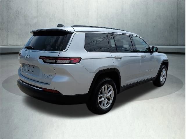 Used 2024 Jeep Grand Cherokee L Laredo AWD/4WD image 6