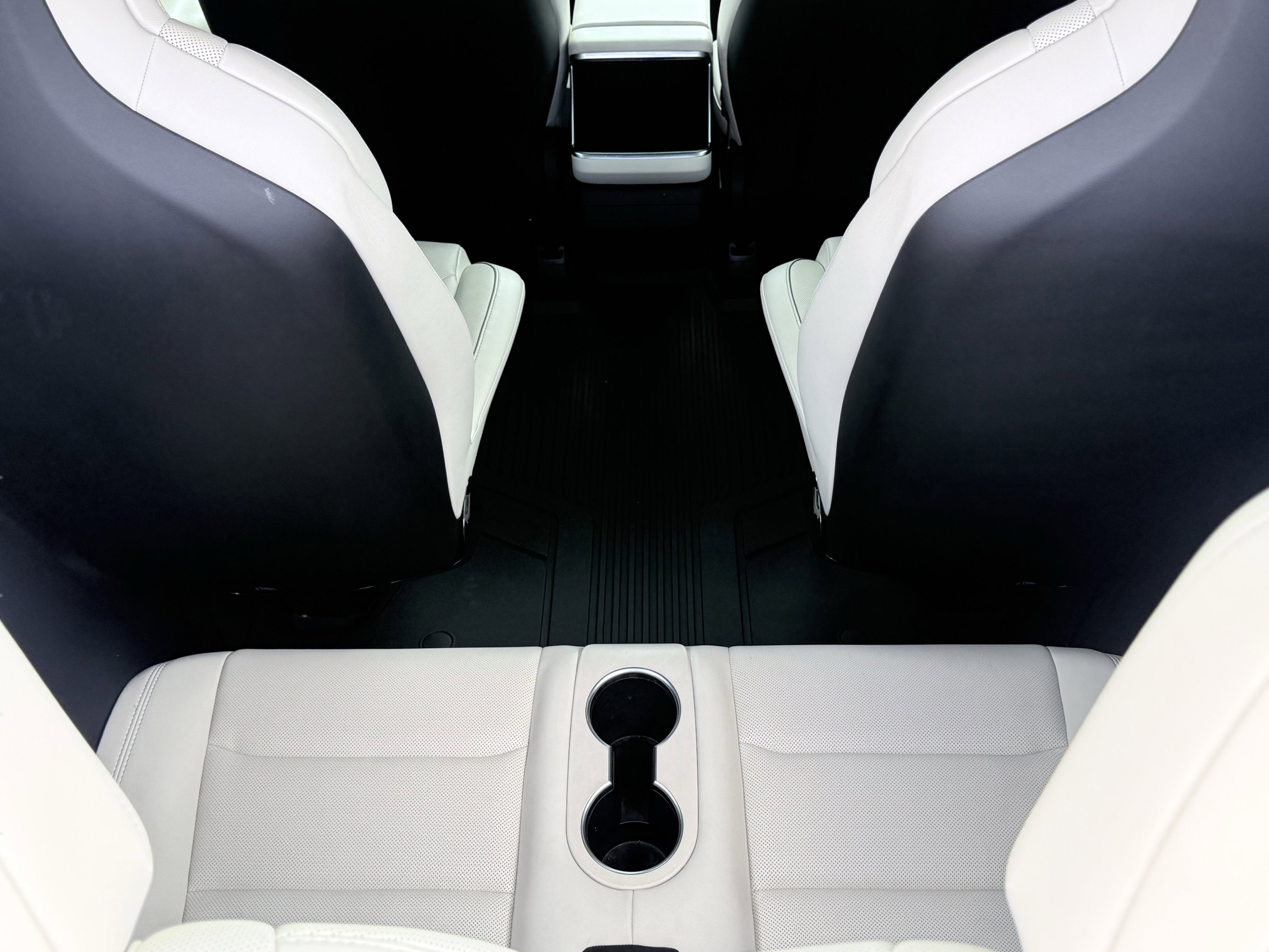 Used 2023 Tesla Model X Plaid image 13